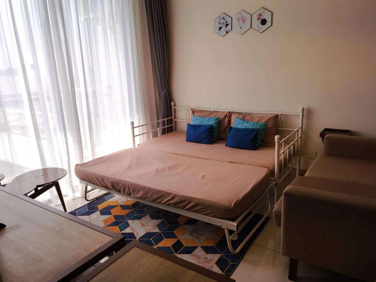 Casa Raudhah @ Timurbay Seafront Residence Kampung Sungai Karang 外观 照片